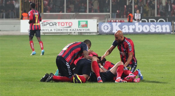Mersin, Karabkspor'a patlad!